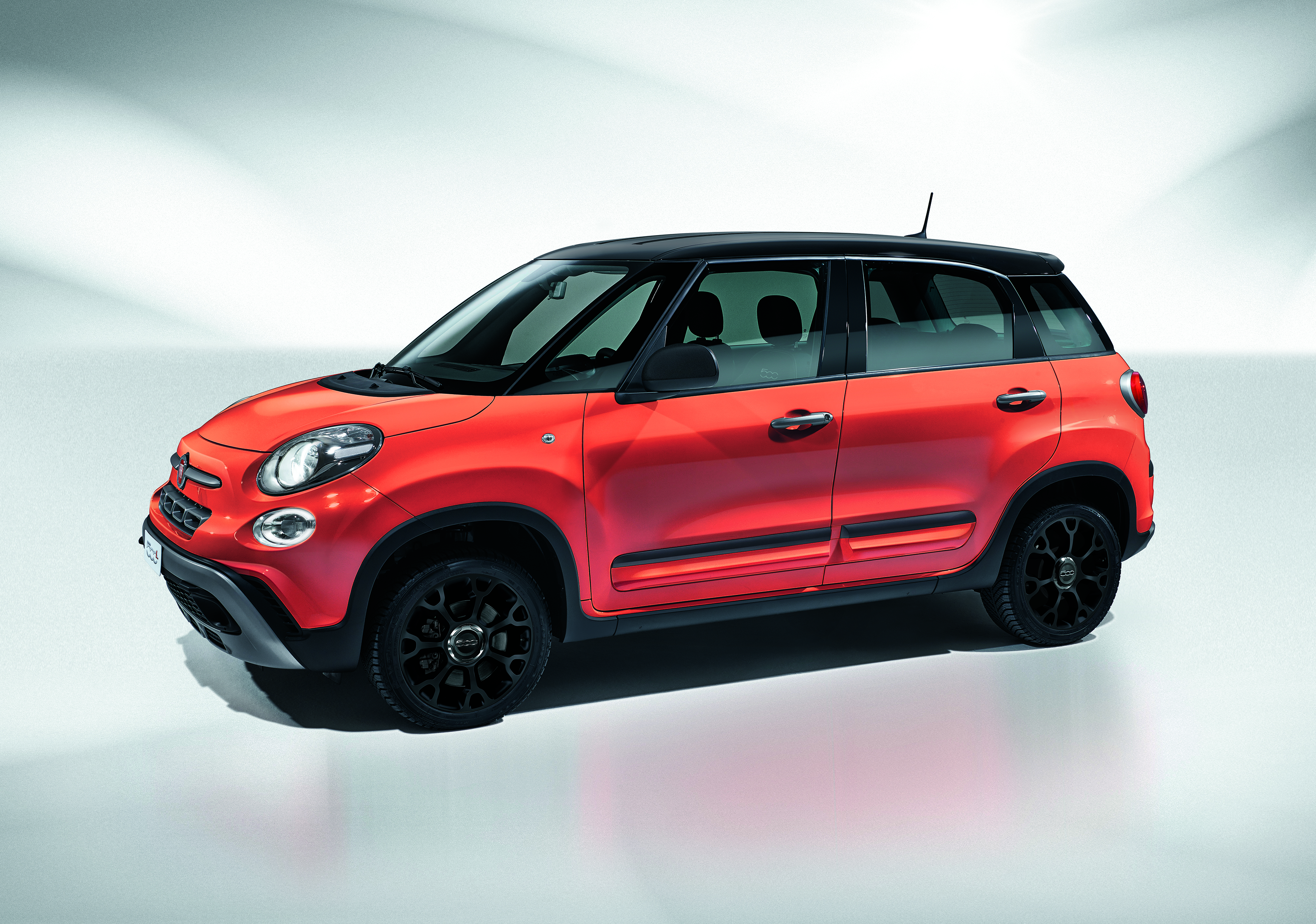 Fiat 500L recebe nova versão “City Cross” thumbnail