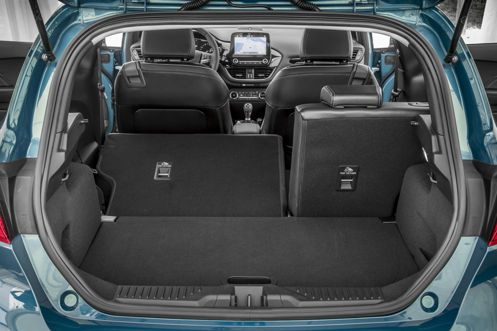 2017_Ford_Fiesta_Titanium_Wave_Blue_080