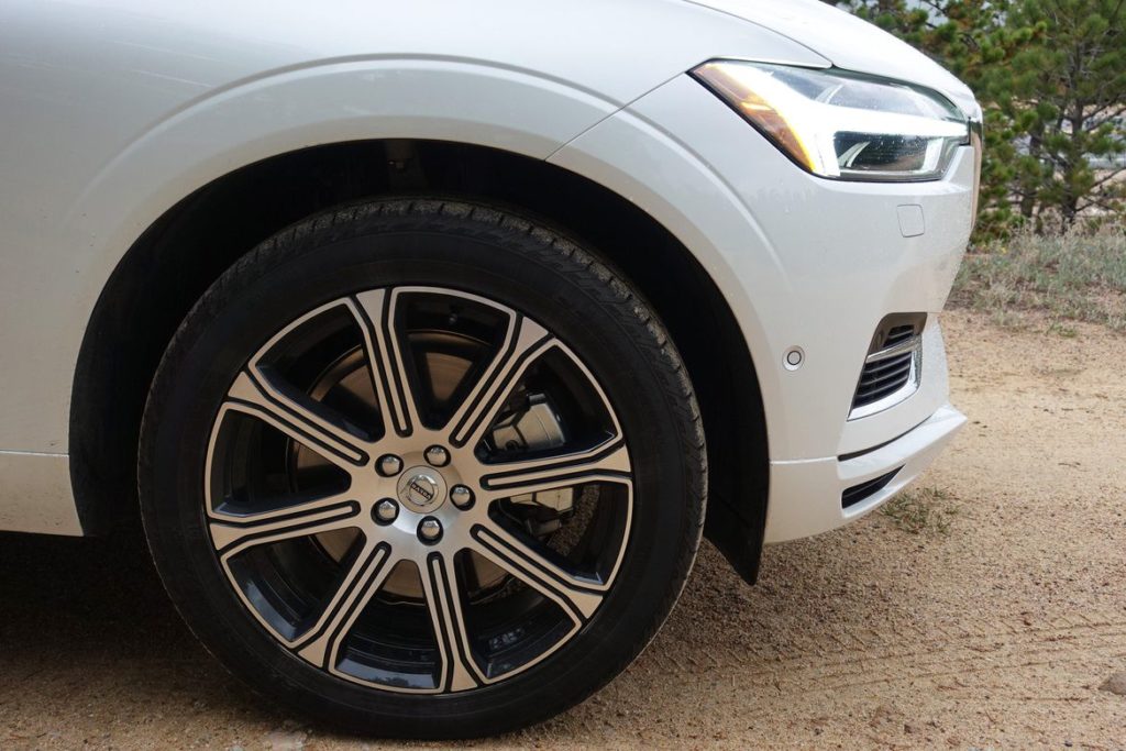 2018-volvo-xc60-18