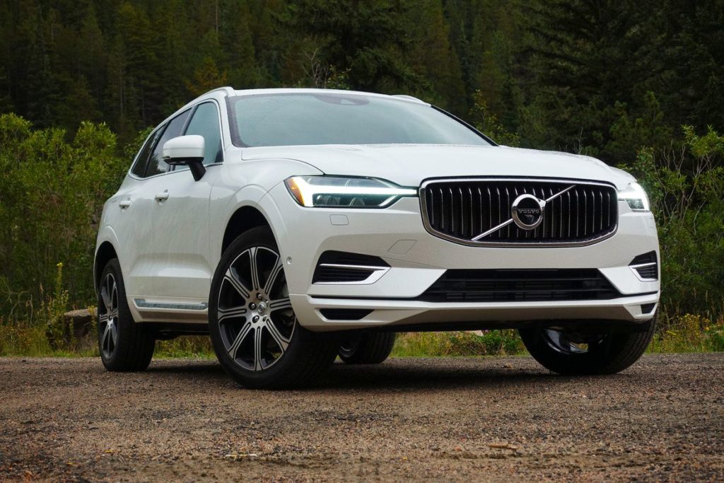 2018-volvo-xc60-30