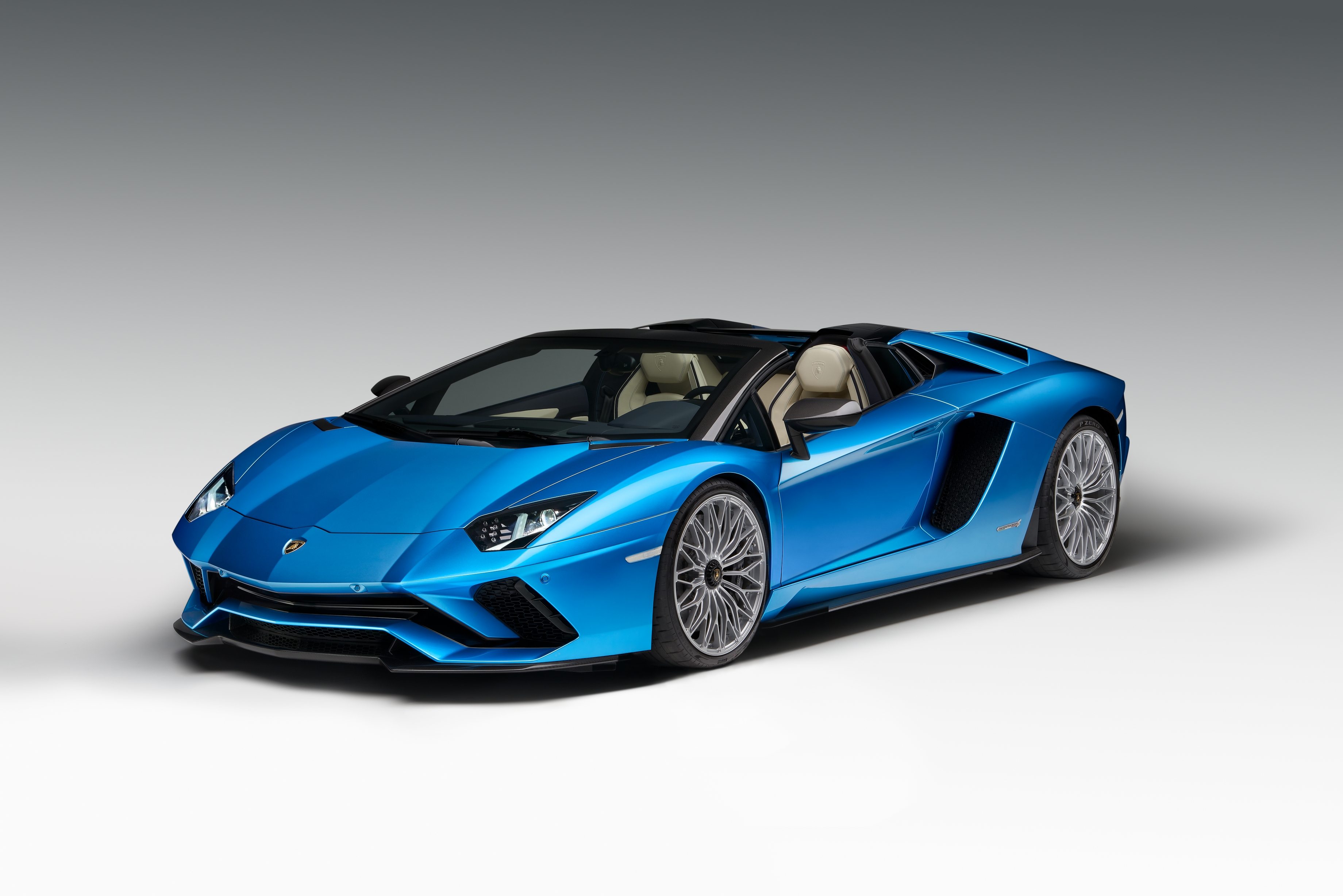 Novo Lamborghini Aventador S Roadster será apresentado no Salão de Frankfurt thumbnail