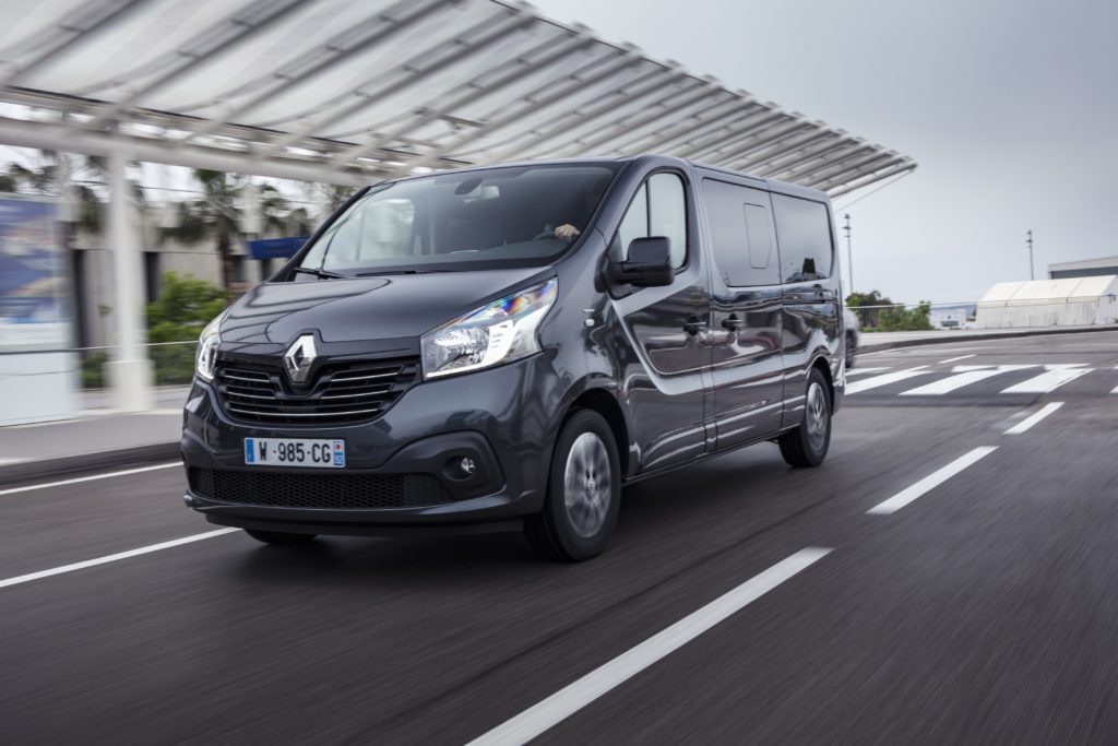 93160_2017_renault_trafic_spaceclass_36717675923_o