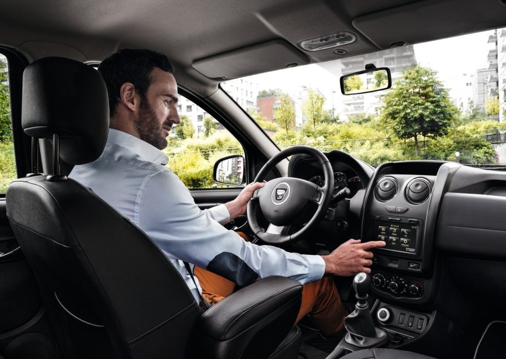 Dacia-Duster-2014-1280-21