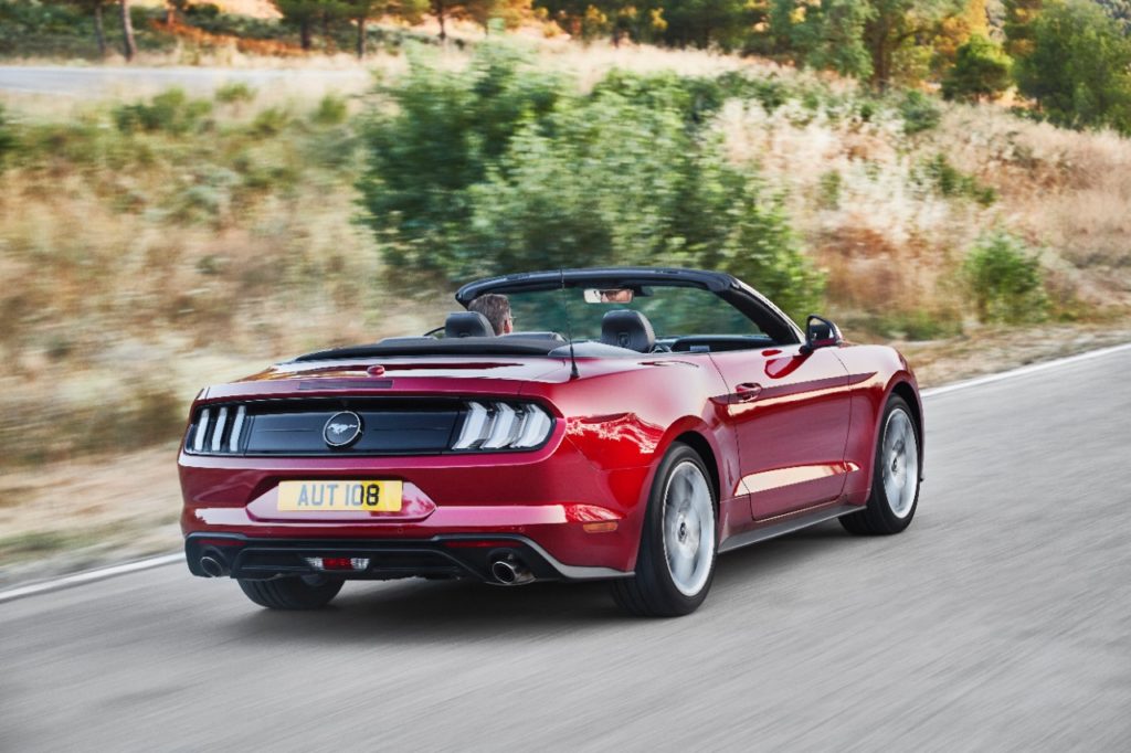 FORD_2017_MUSTANG_05