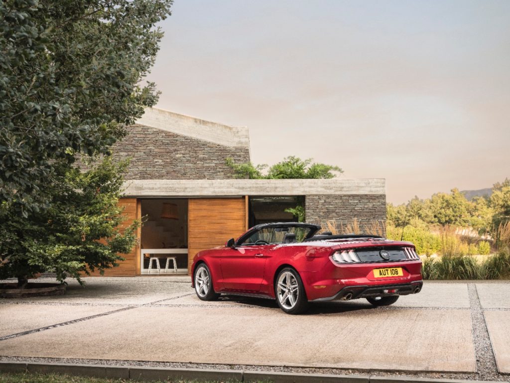 FORD_2017_MUSTANG_13