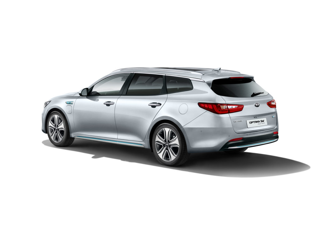 Kia_Optima_sw_PHEV_3_4_rear_view