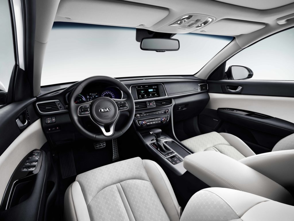 Kia_Optima_sw_PHEV_interior_view