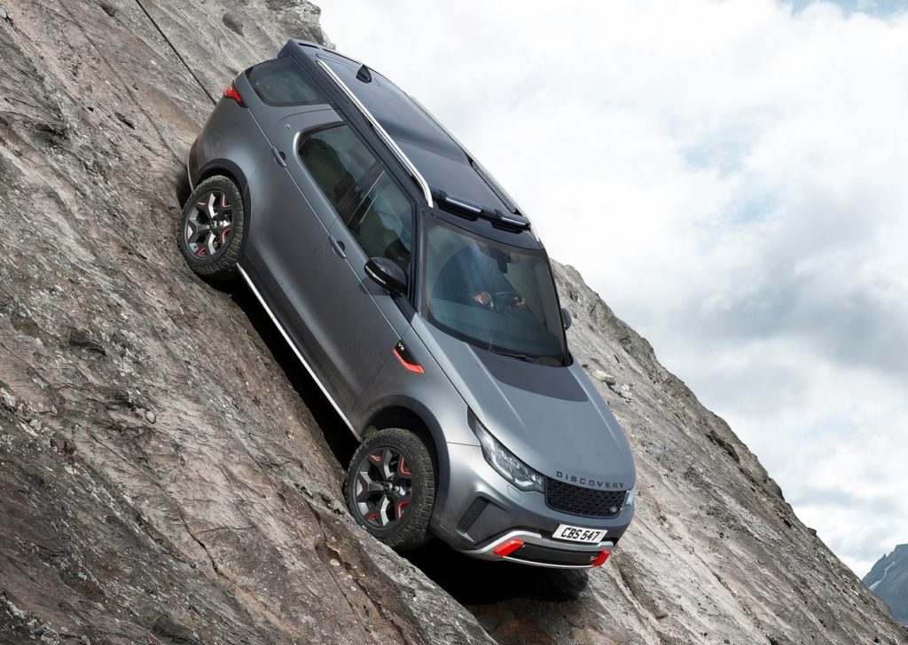 Land_Rover-Discovery_SVX-2018-1280-02