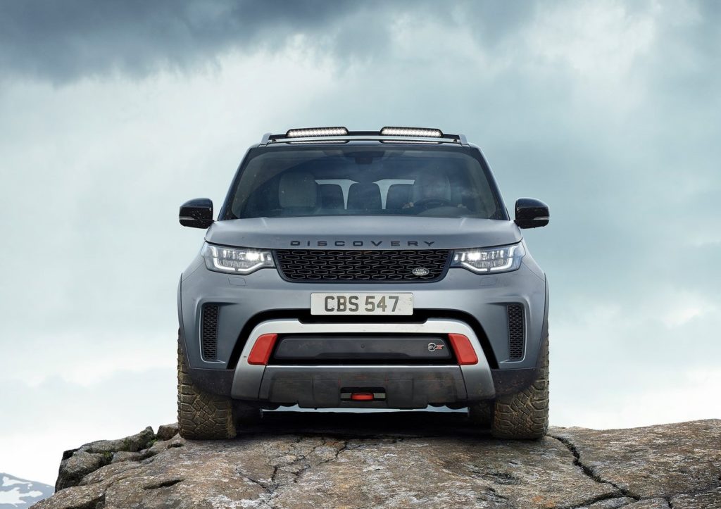 Land_Rover-Discovery_SVX-2018-1280-06