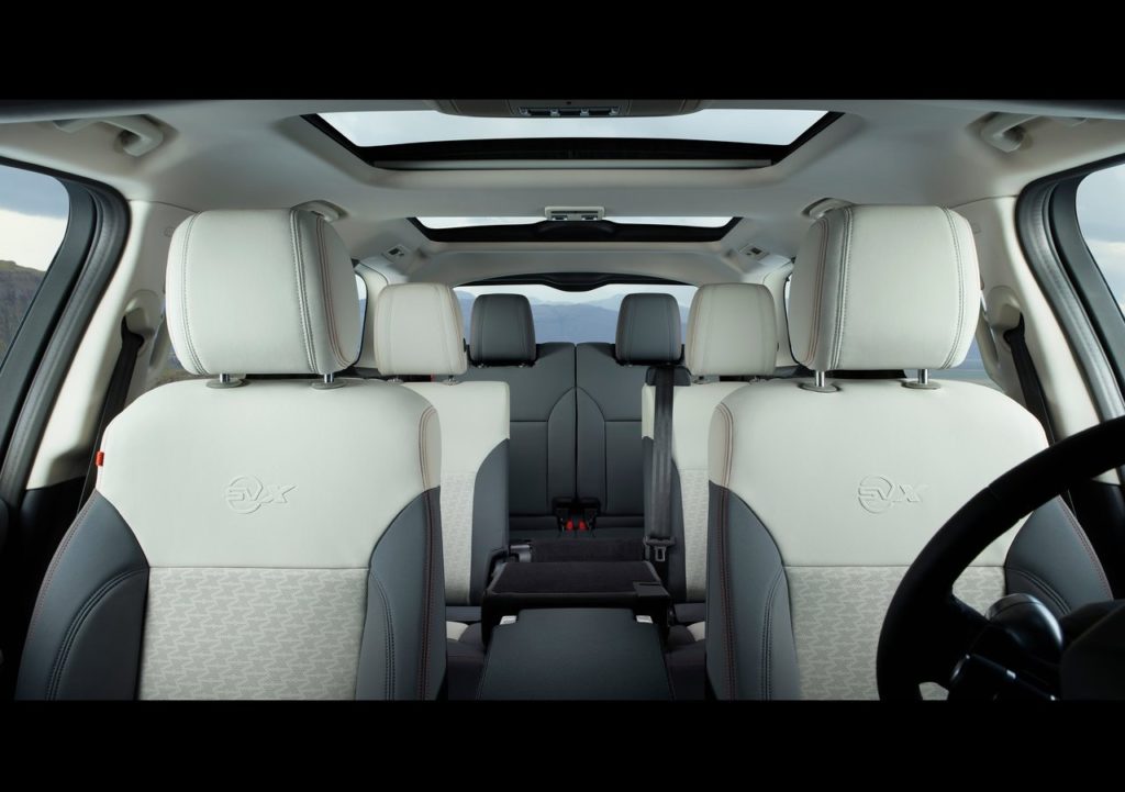 Land_Rover-Discovery_SVX-2018-1280-11