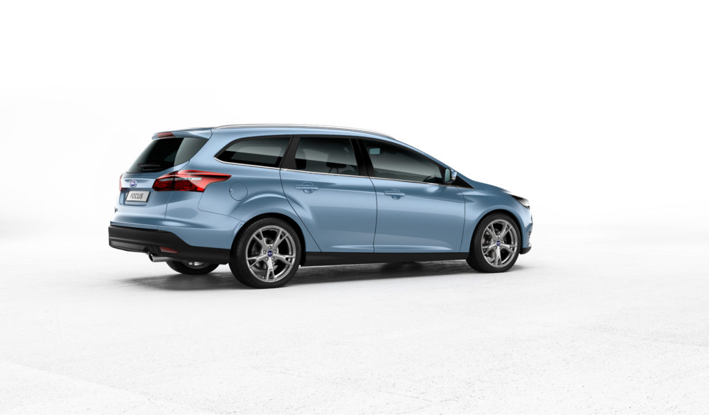 NewFordFocus_Wagon_04