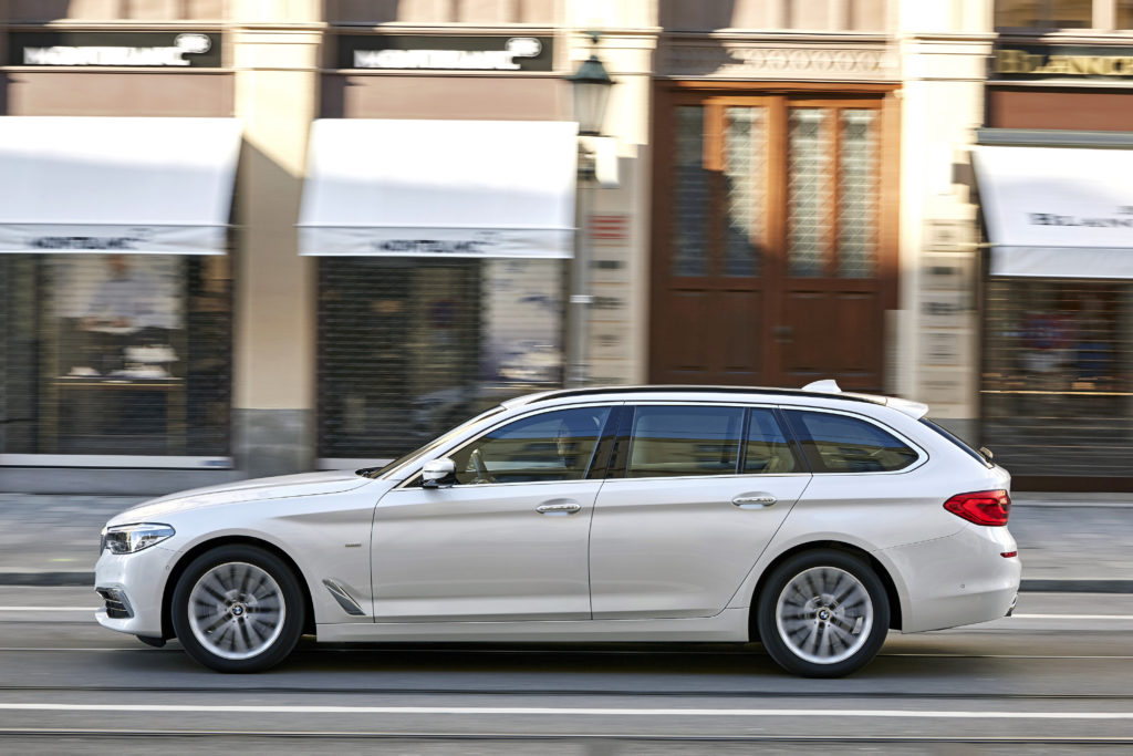 P90258728_highRes_the-new-bmw-5-series
