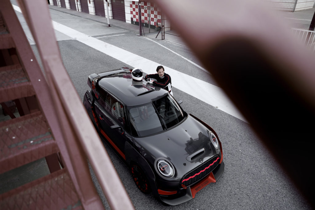 P90275455_highRes_mini-john-cooper-wor (1)