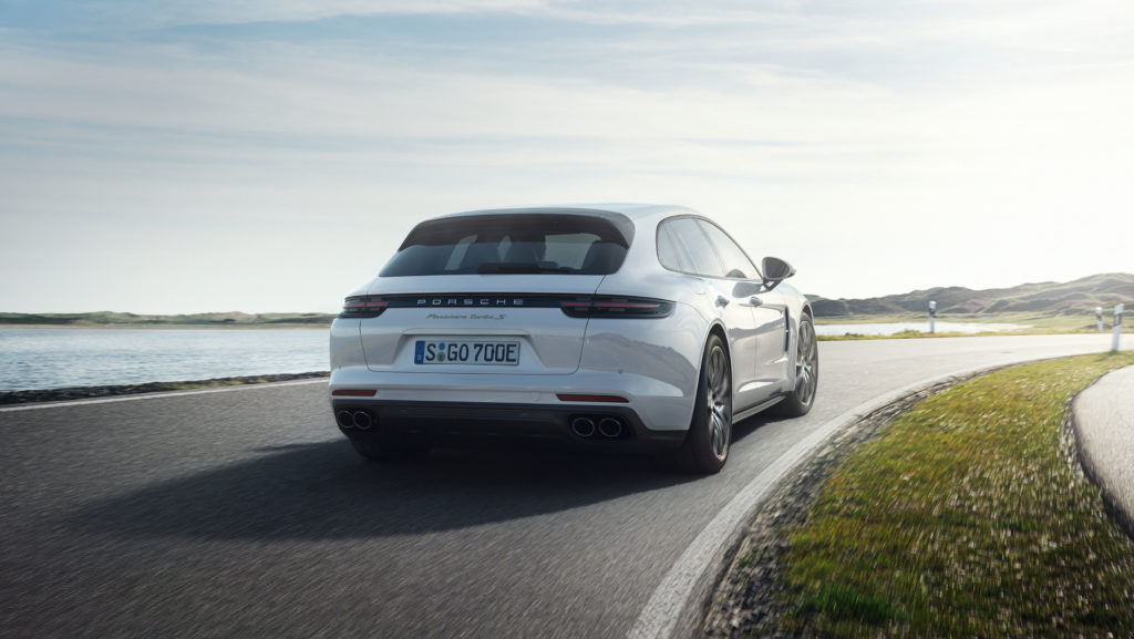 high_panamera_turbo_s_e_hybrid_sport_turismo_2017_porsche_ag (1)