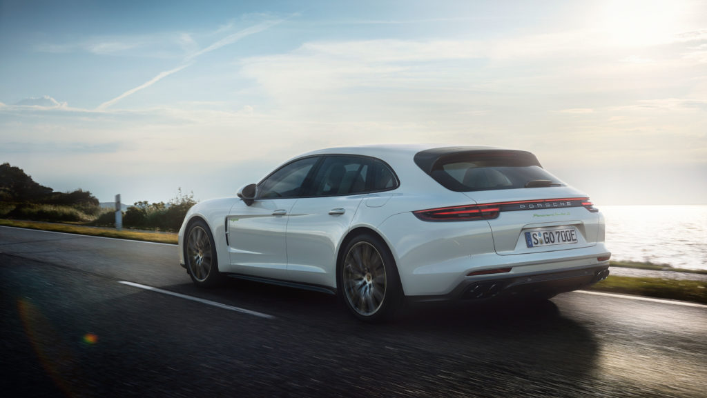 high_panamera_turbo_s_e_hybrid_sport_turismo_2017_porsche_ag