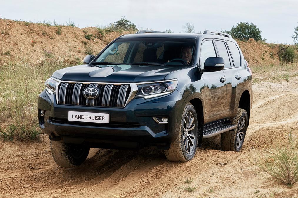 toyota_landcruiser_static_12