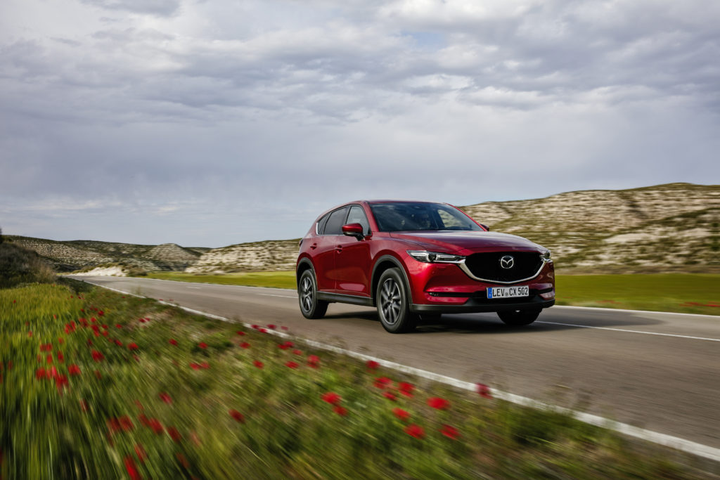 All-new-CX-5_BCN-2017_Action_01_hires