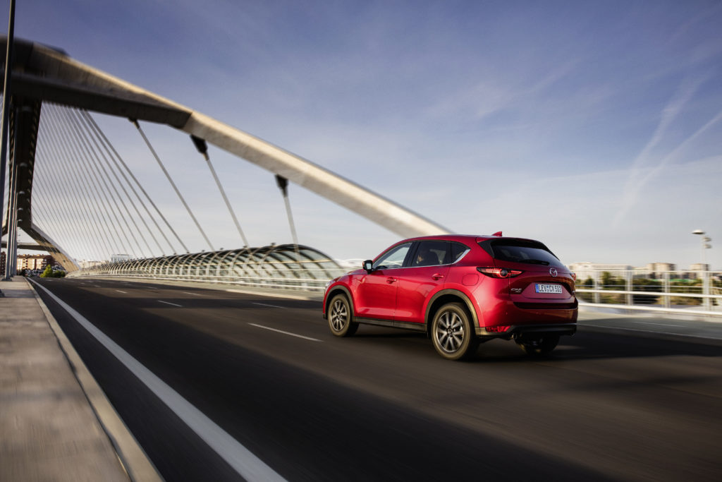 All-new-CX-5_BCN-2017_Action_04_hires