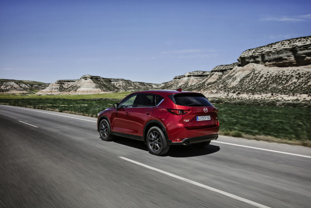 All-new-CX-5_BCN-2017_Action_31_hires