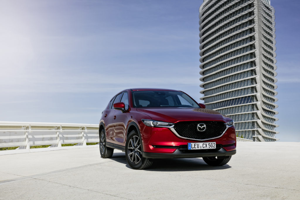 All-new-CX-5_BCN-2017_Still_01_hires