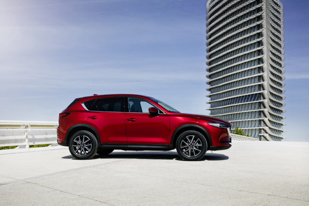 All-new-CX-5_BCN-2017_Still_04_hires
