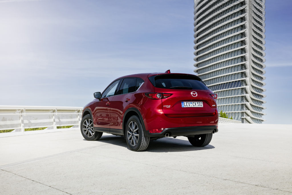 All-new-CX-5_BCN-2017_Still_06_hires