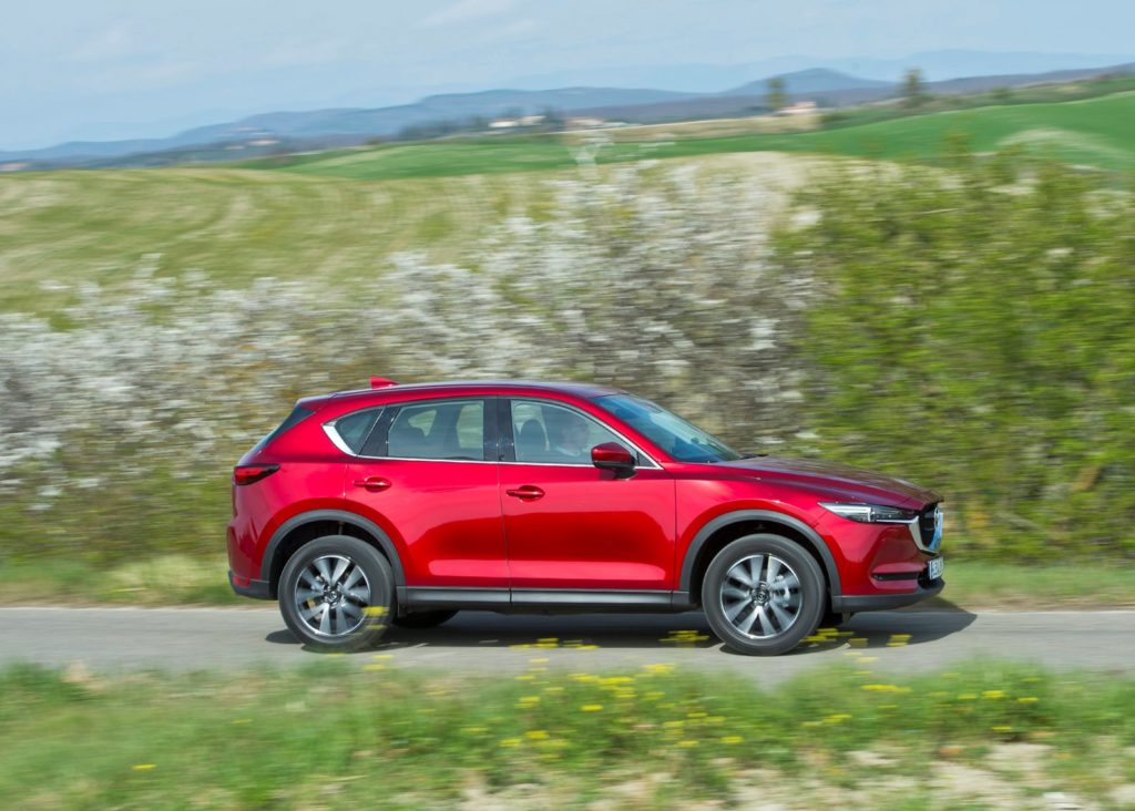 All-newCX-5_Italy2017_Action_27