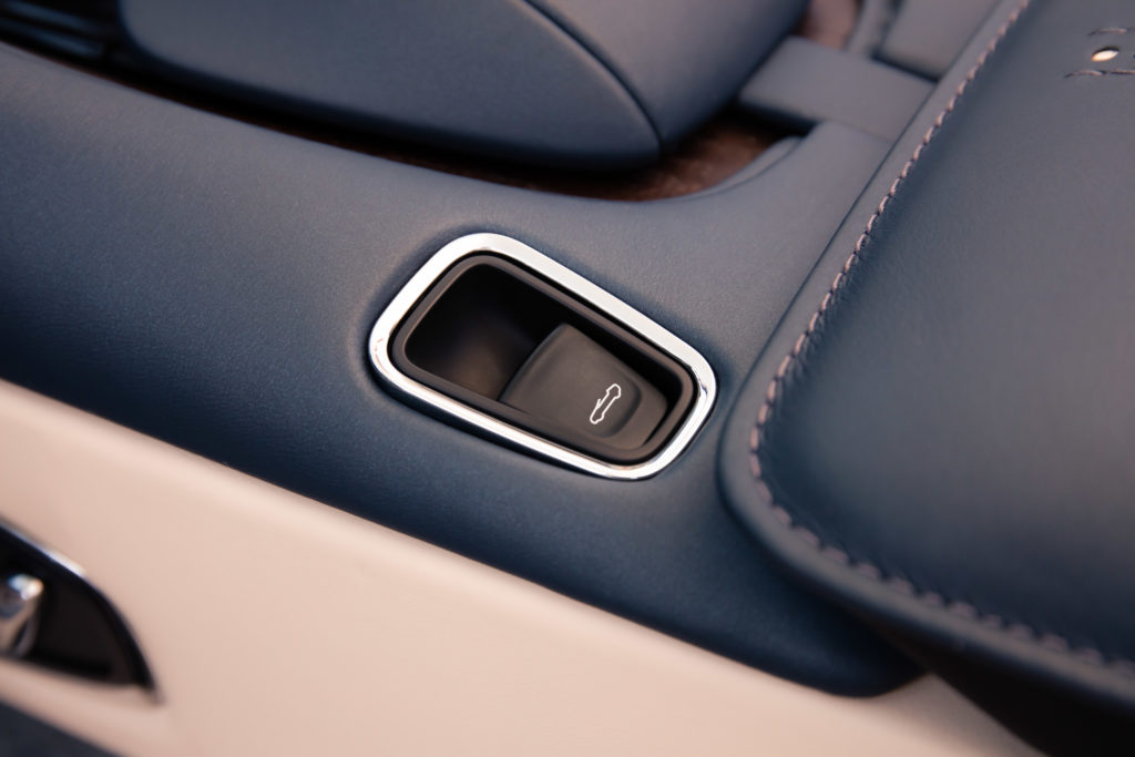 DB11Volante20-jpg