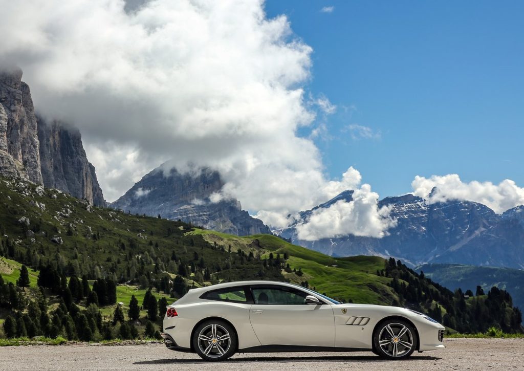 Ferrari GTC4 Lusso 2017 (9)