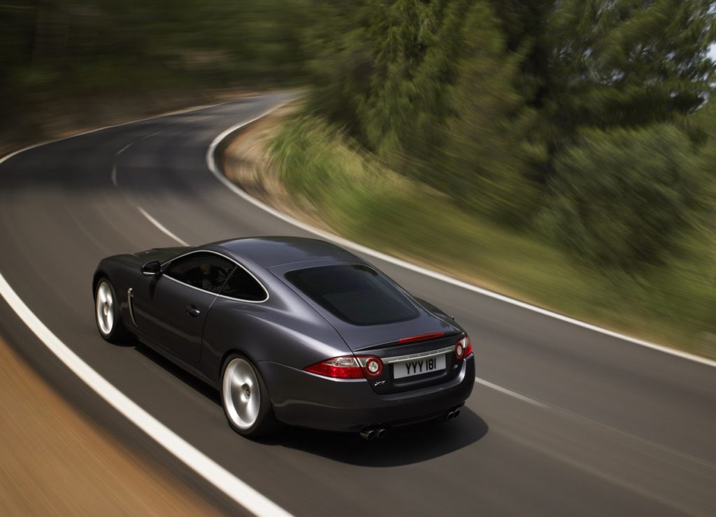 Jaguar-XKR-2007-1280-0a