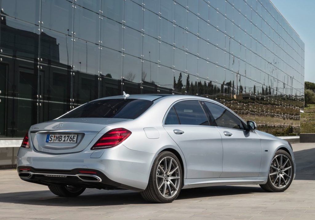 Mercedes-Benz-S560e-2018-1280-0d (1)