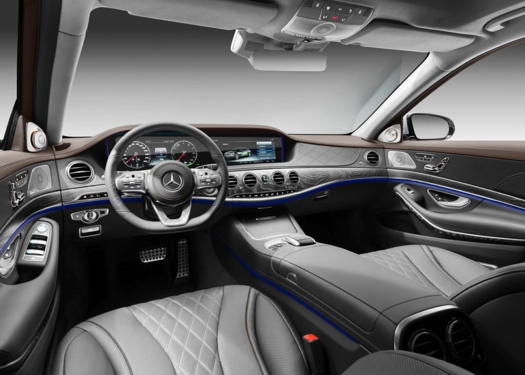 Mercedes-Benz-S560e-2018-1280-19