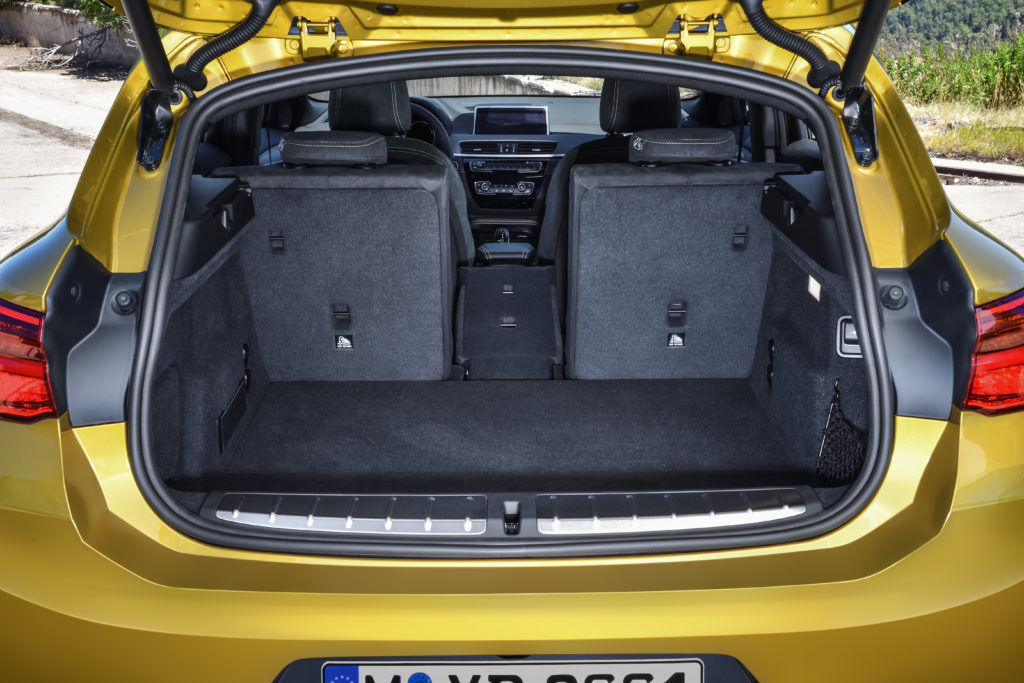 P90278954_highRes_the-brand-new-bmw-x2