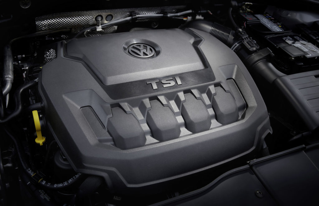Volkswagen T-Roc_98_out 2017