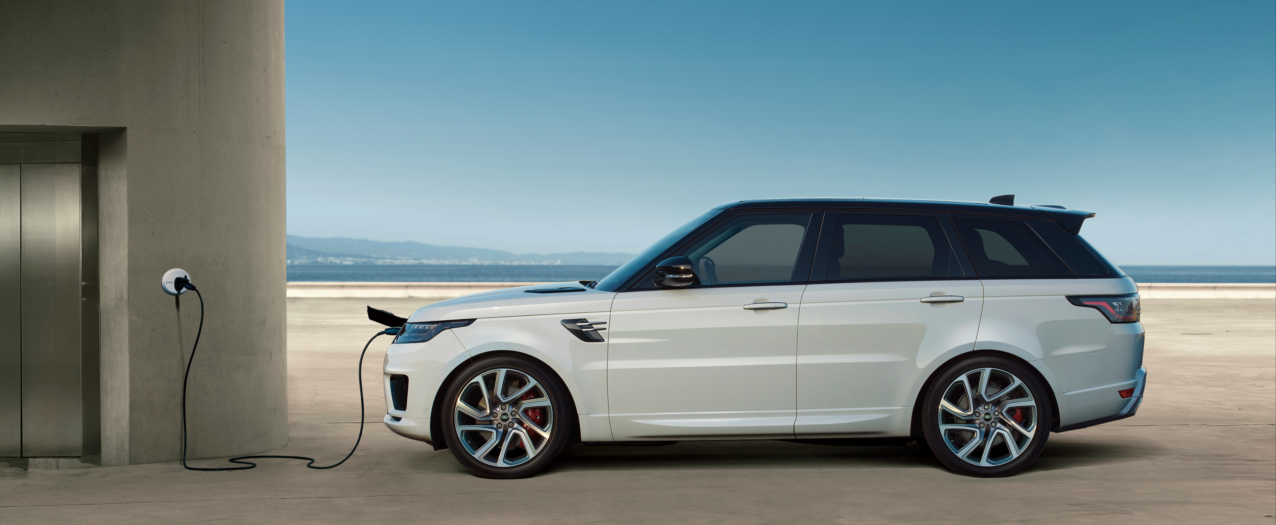 Range Rover Sport plug-in híbrido já tem preço definido thumbnail