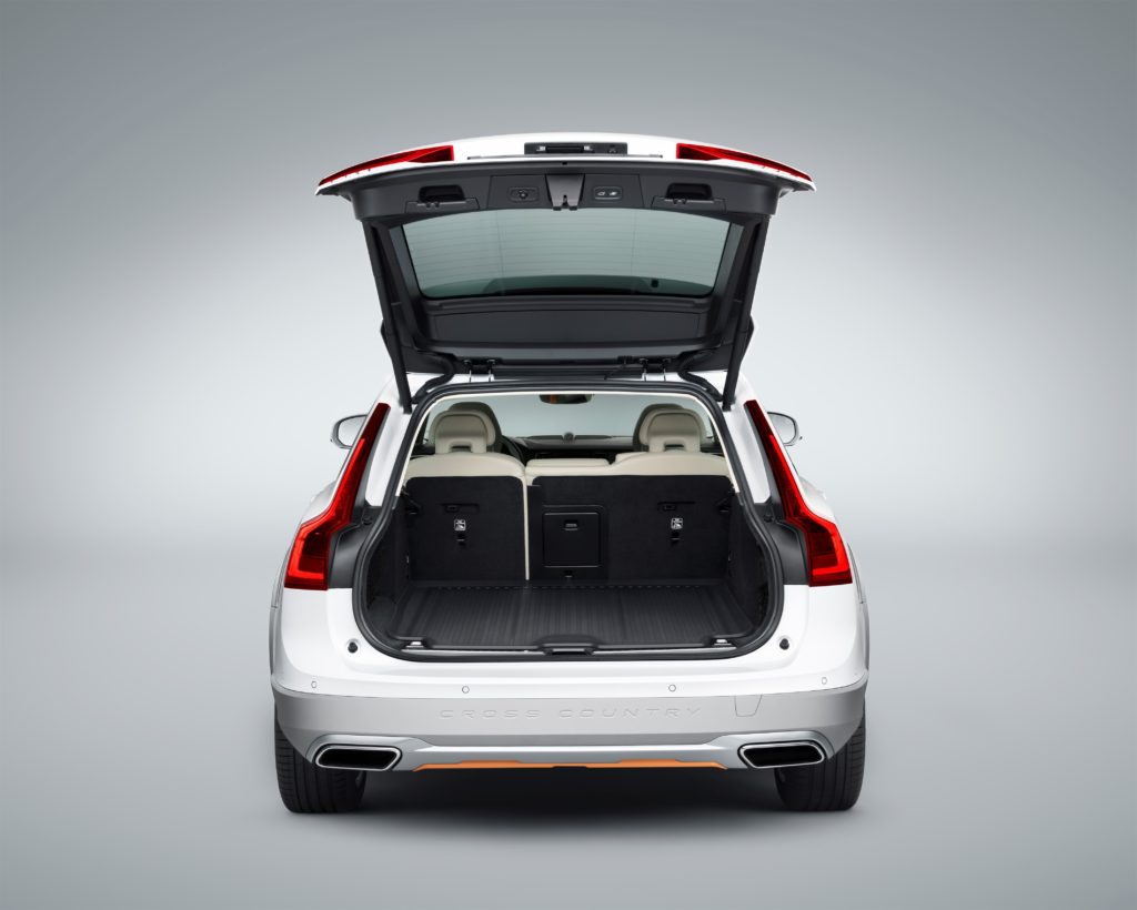 Volvo V90 Cross Country Volvo Ocean Race boot
