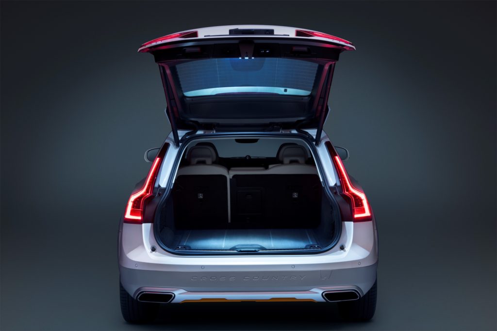 Volvo V90 Cross Country Volvo Ocean Race boot