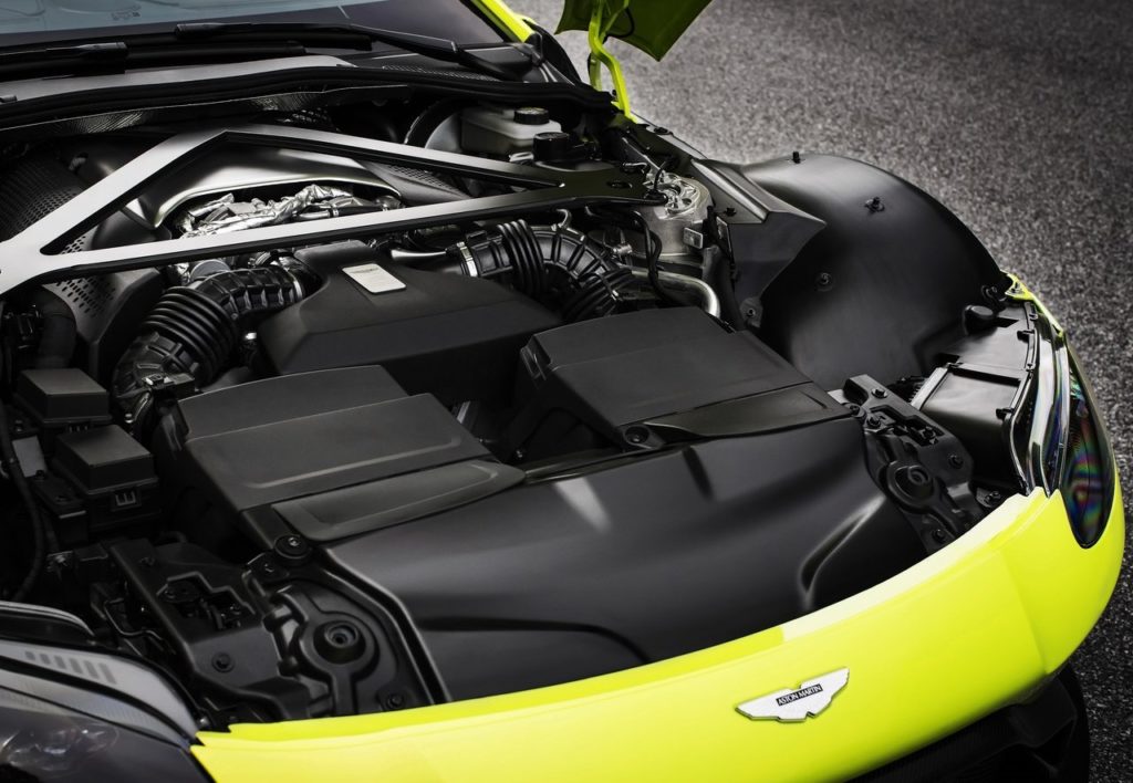 AM Vantage 2019 (17)