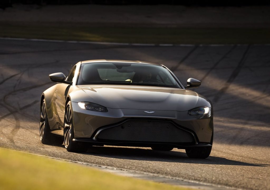 AM Vantage 2019 (22)