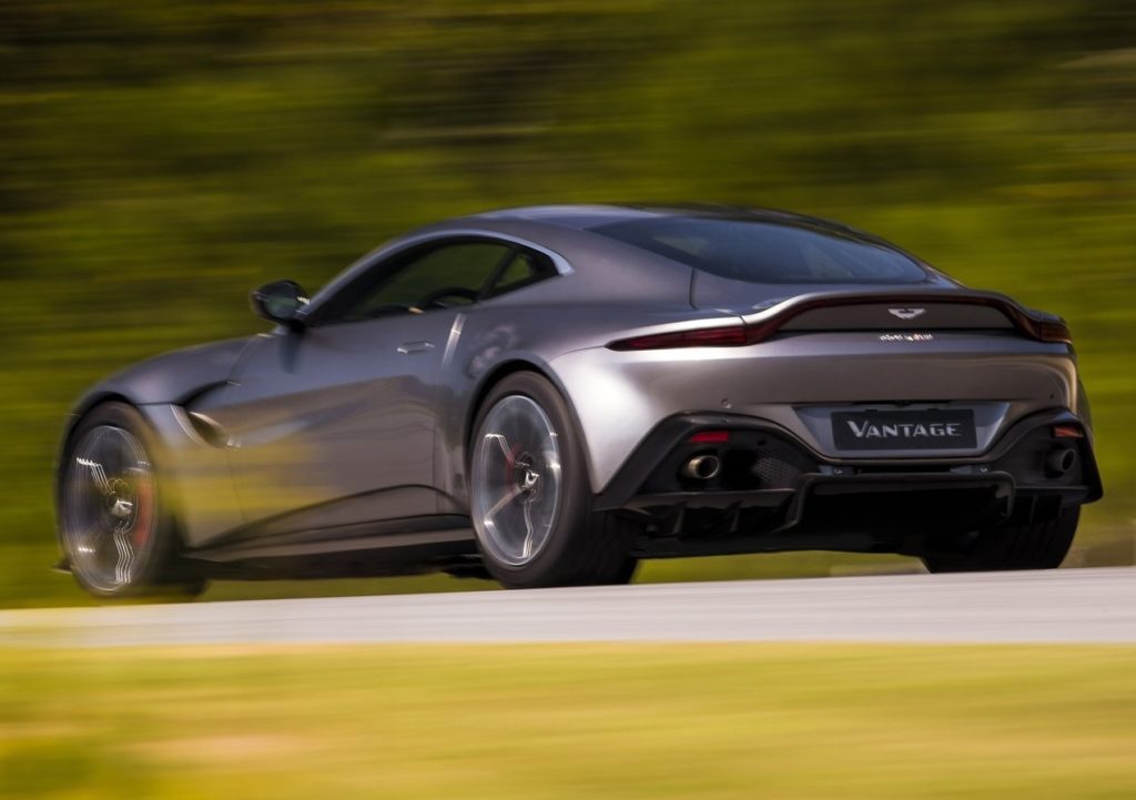 AM Vantage 2019 (28)