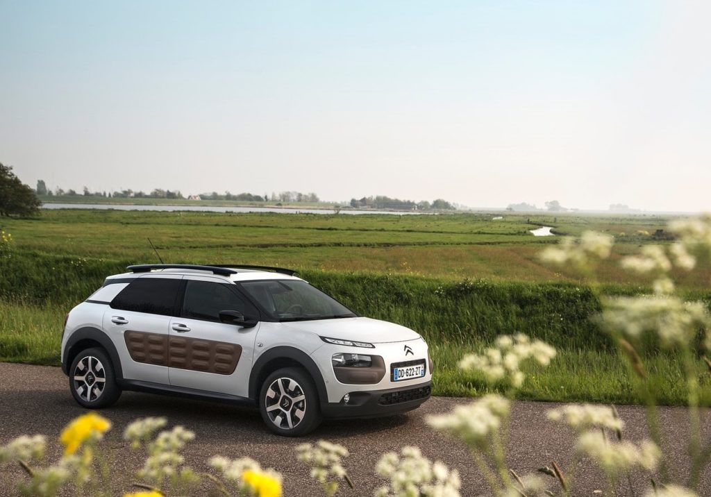 Citroen-C4_Cactus-2015-1280-01