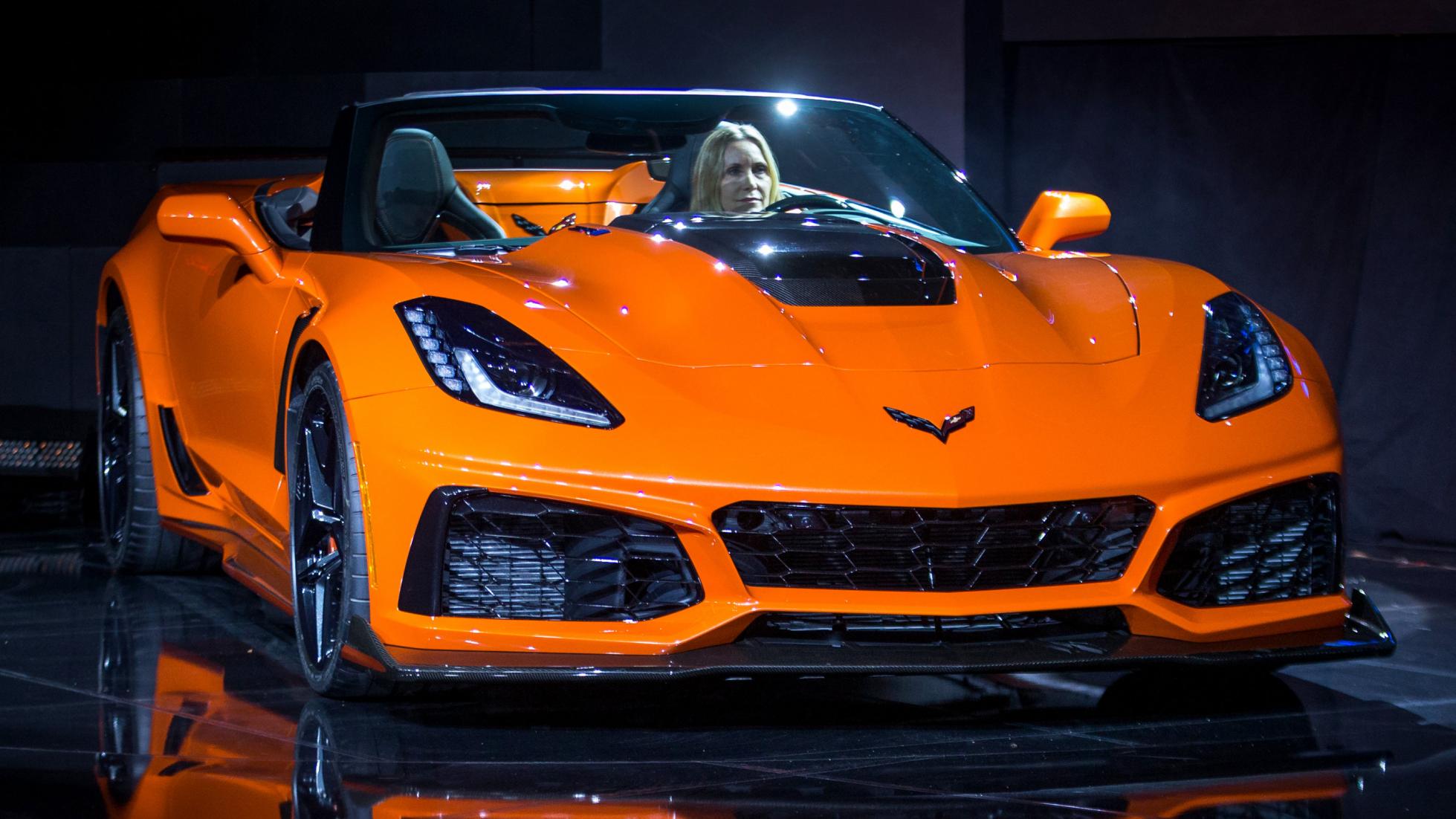 Corvette ZR1 descapotável de 765 cavalos apresentado no Salão de Los Angeles thumbnail