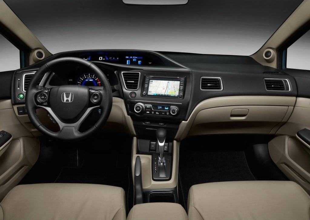 Honda-Civic_Hybrid-2013-1280-07