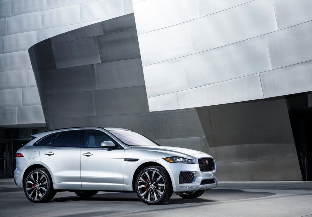 Jaguar-F-Pace-2017-1280-06