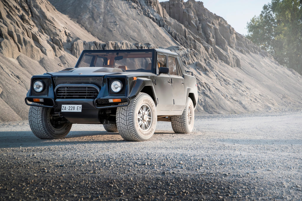Lamborghini-LM002-front-three-quarter-02