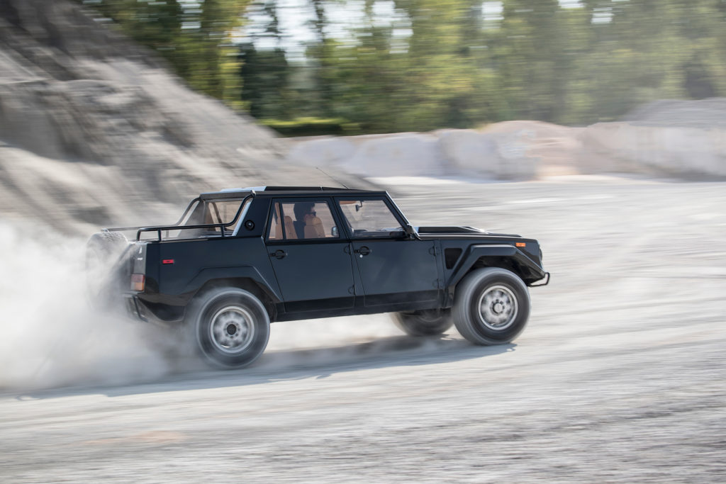 Lamborghini-LM002-rear-three-quarter-in-motion-01
