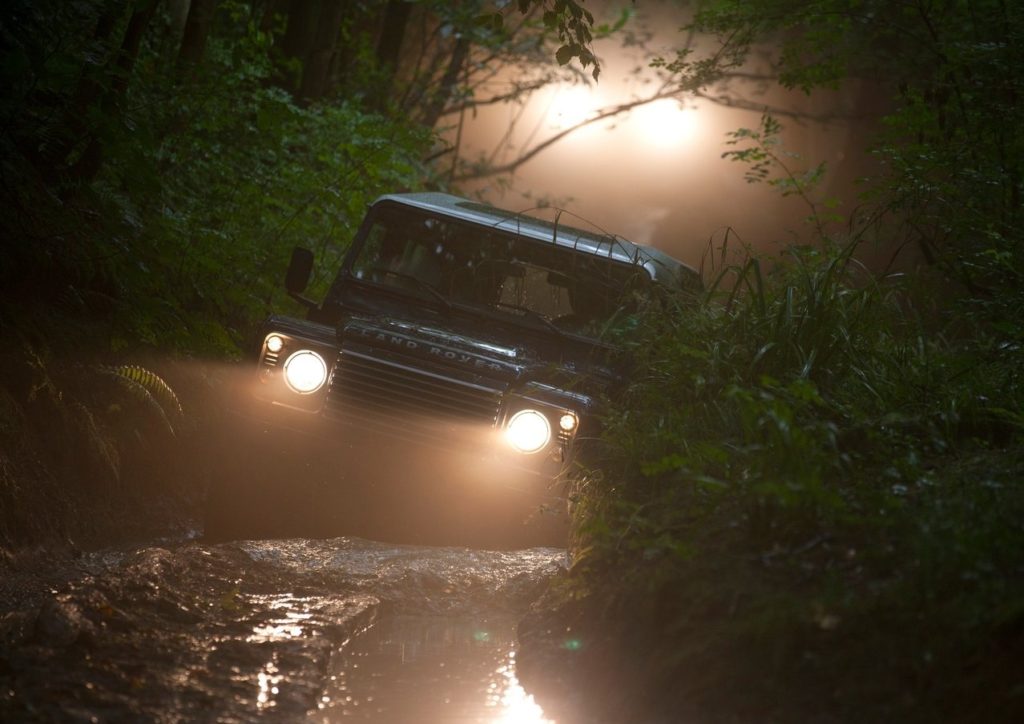 Land_Rover-Defender-2013-1280-11