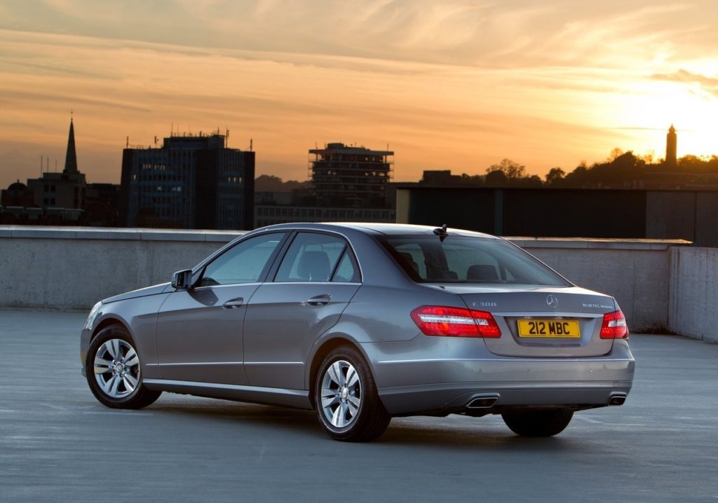 Mercedes-Benz-E300_BlueTEC_Hybrid-2013-1280-1c