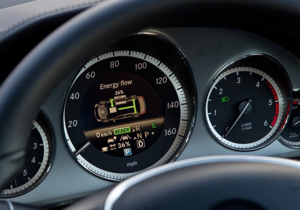 Mercedes-Benz-E300_BlueTEC_Hybrid-2013-1280-3d