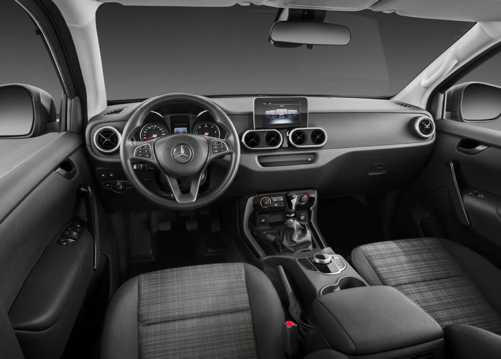 Mercedes-Benz-X-Class-2018-1280-54